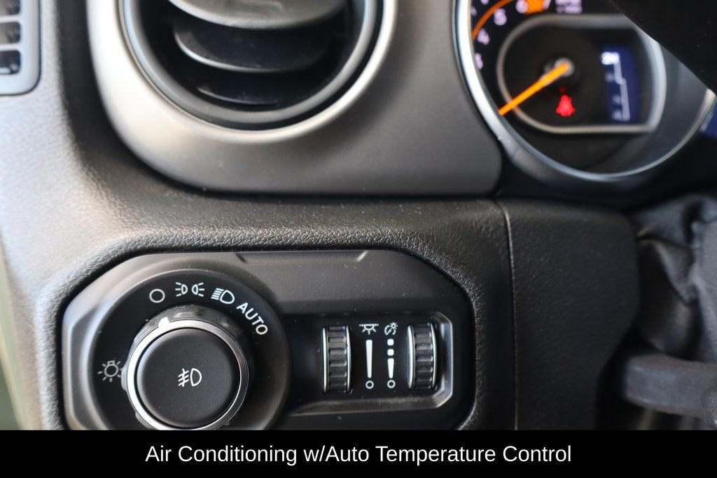 Used 2019 Jeep Wrangler Sport image 18