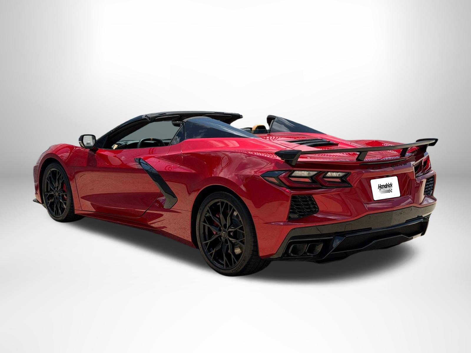 Used 2026 Chevrolet Corvette Stingray Preferred Conv w/ Z51 Performance Package RWD image 2