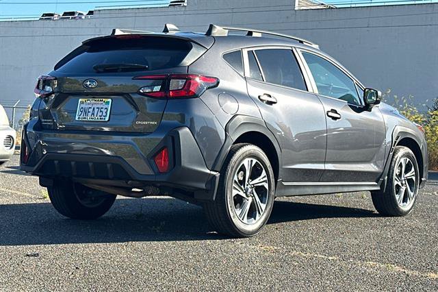 Used 2024 Subaru Crosstrek 2.0i Premium AWD/4WD image 3