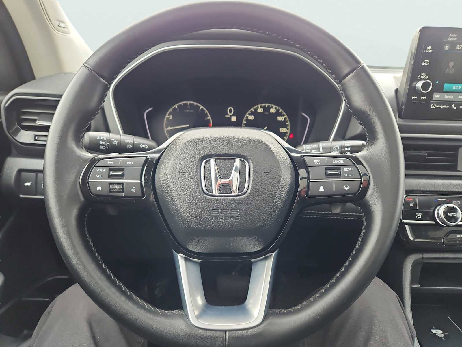 Certified 2025 Honda Pilot Touring image 33