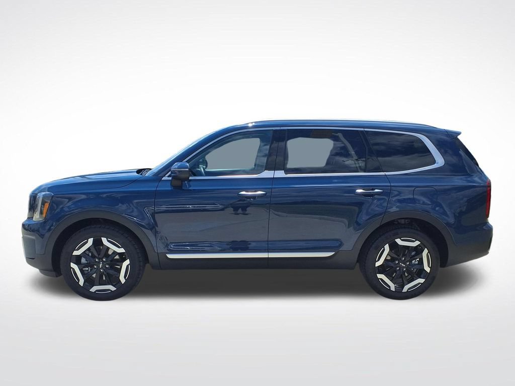 Used 2025 Kia Telluride S FWD image 5