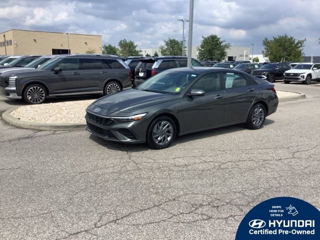 Certified 2024 Hyundai Elantra SEL FWD image 1