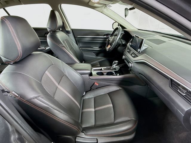 Used 2024 Nissan Altima 2.5 SR image 25