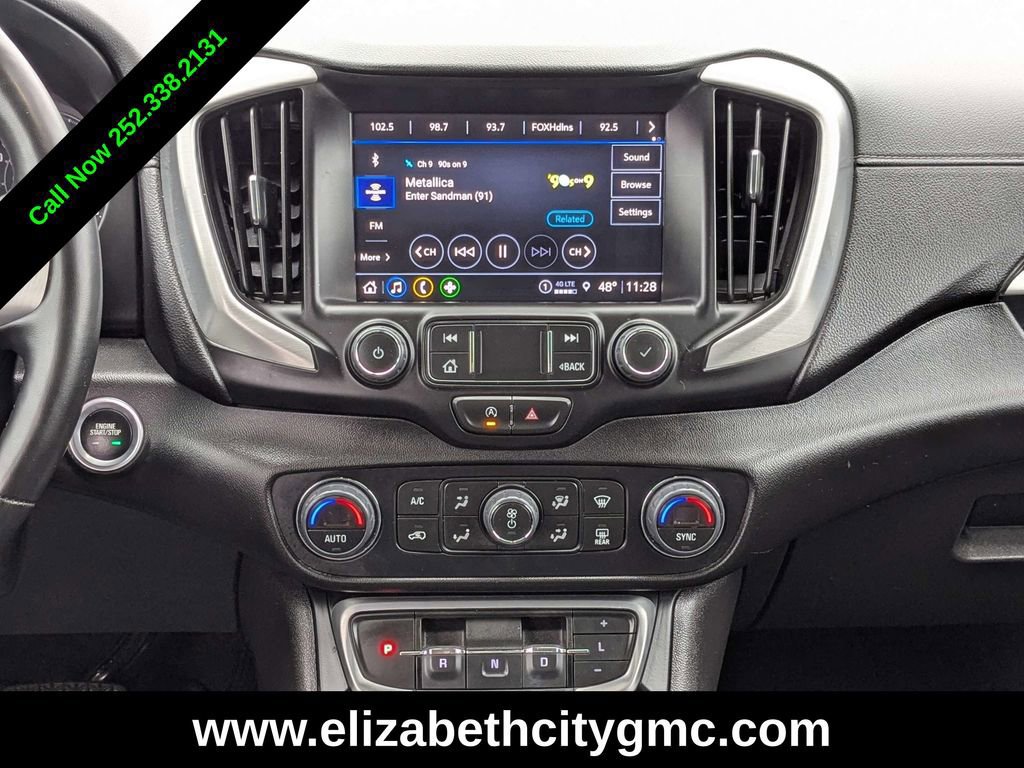 Used 2024 GMC Terrain SLT image 20