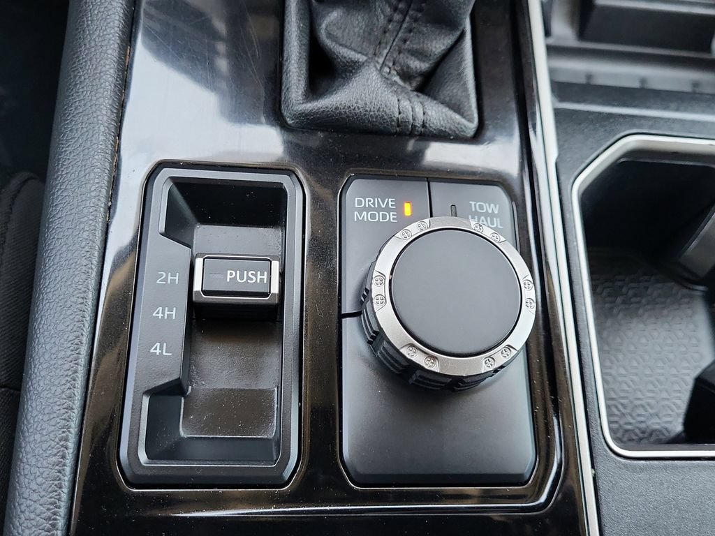 Used 2022 Toyota Tundra Limited AWD/4WD image 32