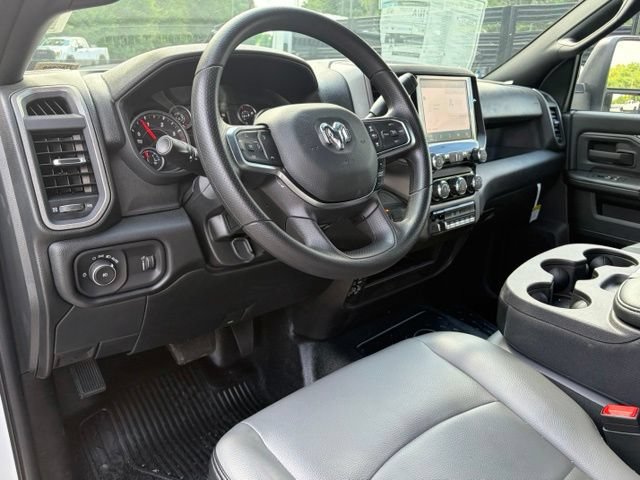 New 2026 RAM 5500 Tradesman w/ Chrome Appearance Group AWD/4WD image 31