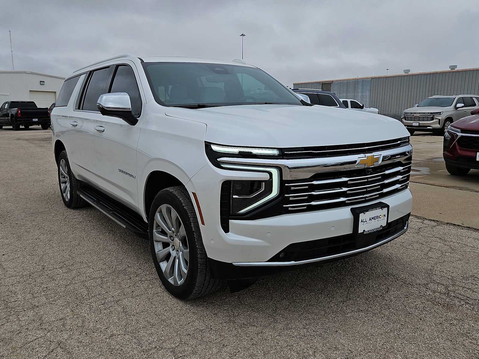Used 2025 Chevrolet Suburban Premier RWD video 2