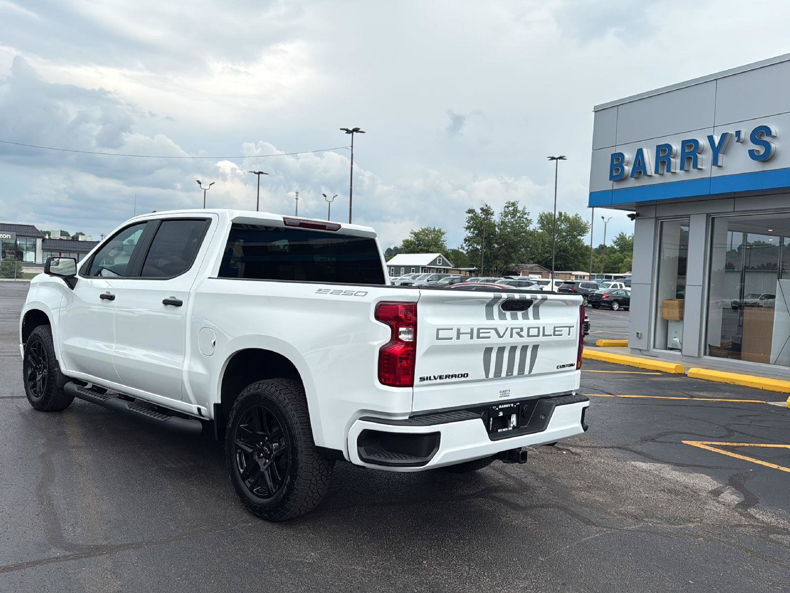 New 2026 Chevrolet Silverado 1500 Custom AWD/4WD image 3
