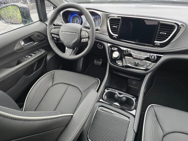 New 2027 Chrysler Pacifica Select FWD image 34