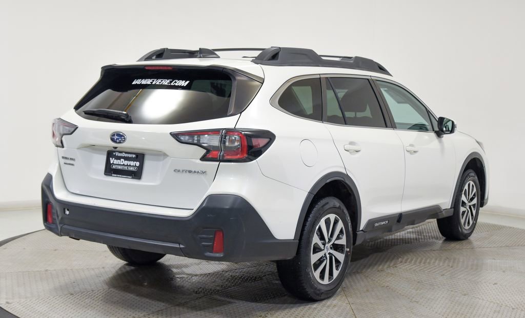 Used 2021 Subaru Outback Premium image 10