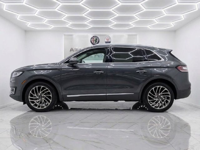 Used 2019 Lincoln Nautilus Reserve AWD/4WD image 3