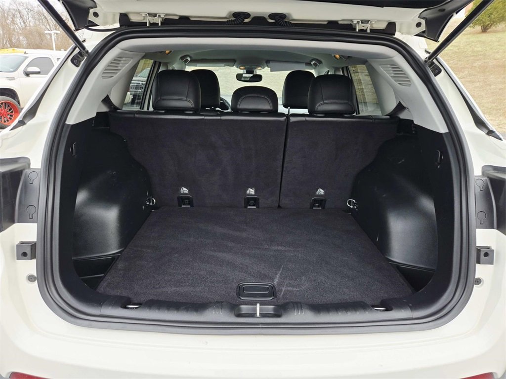 Used 2018 Jeep Compass Latitude w/ Popular Equipment Group image 13