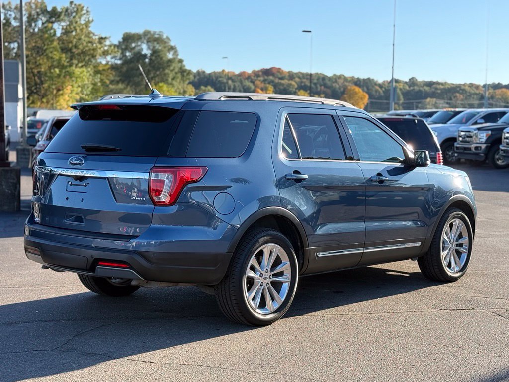 Used 2019 Ford Explorer XLT w/ Equipment Group 202A AWD/4WD image 45