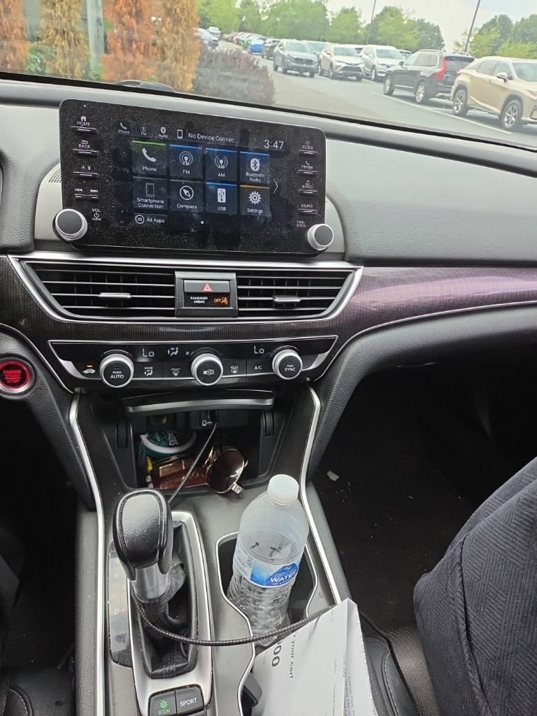 Used 2020 Honda Accord Sport image 9