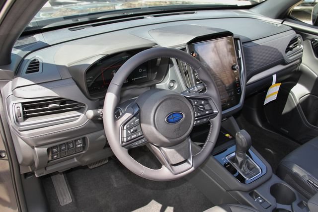 Used 2025 Subaru Forester Limited AWD/4WD image 20