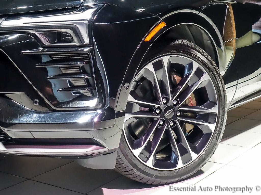 Used 2025 Chevrolet Blazer EV SS image 4