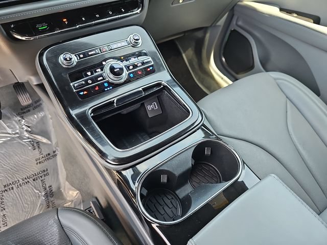 Used 2021 Lincoln Nautilus Reserve w/ Equipment Group 201A FWD image 28