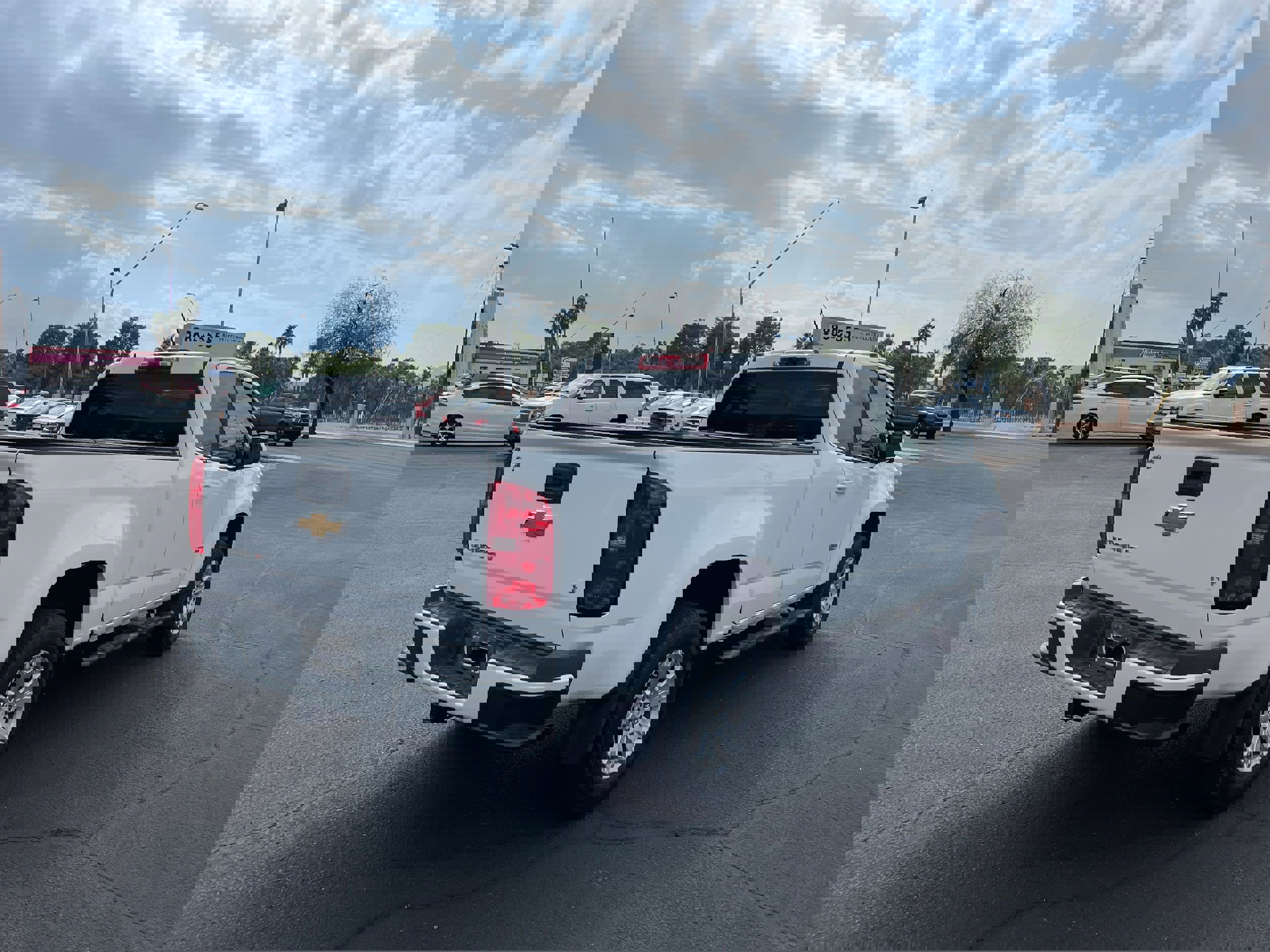 Used 2017 Chevrolet Colorado LT image 5