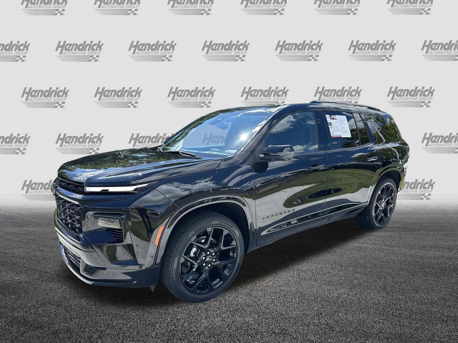 Used 2025 Chevrolet Traverse RS FWD image 5
