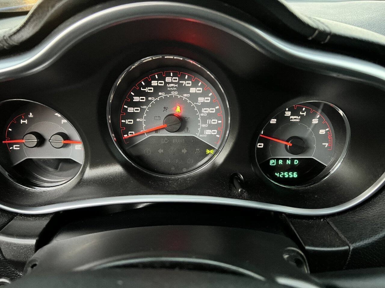 Used 2014 Dodge Avenger SE FWD image 19