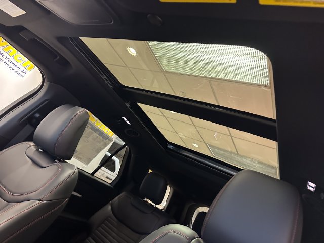 New 2027 Ford Explorer ST-Line AWD/4WD image 4