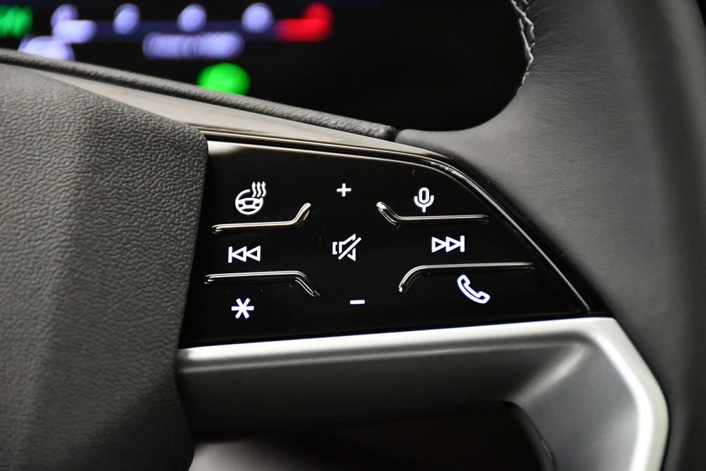 Used 2025 Audi Q5 Premium w/ Convenience Package image 23