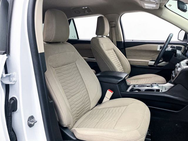 Used 2021 Ford Explorer XLT image 35