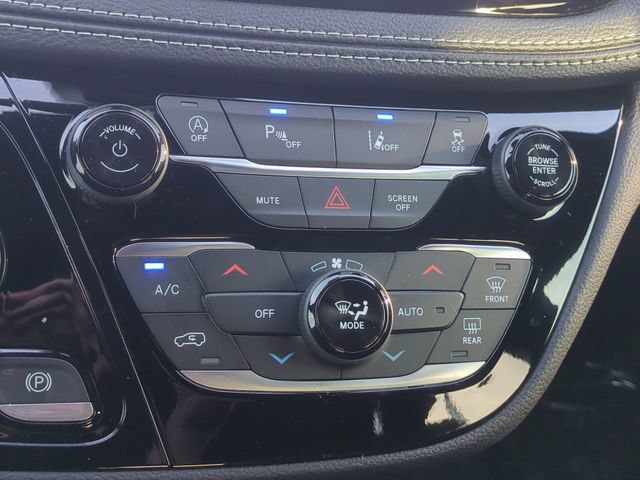 New 2026 Chrysler Pacifica Select FWD image 18