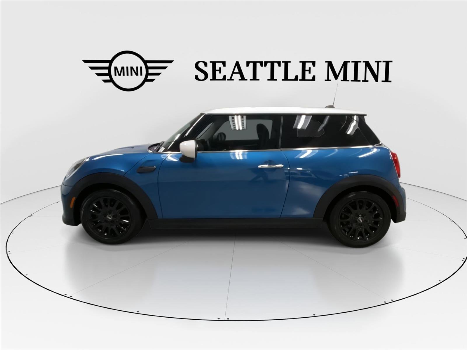 Used 2022 MINI Cooper 2-Door Hardtop FWD image 7