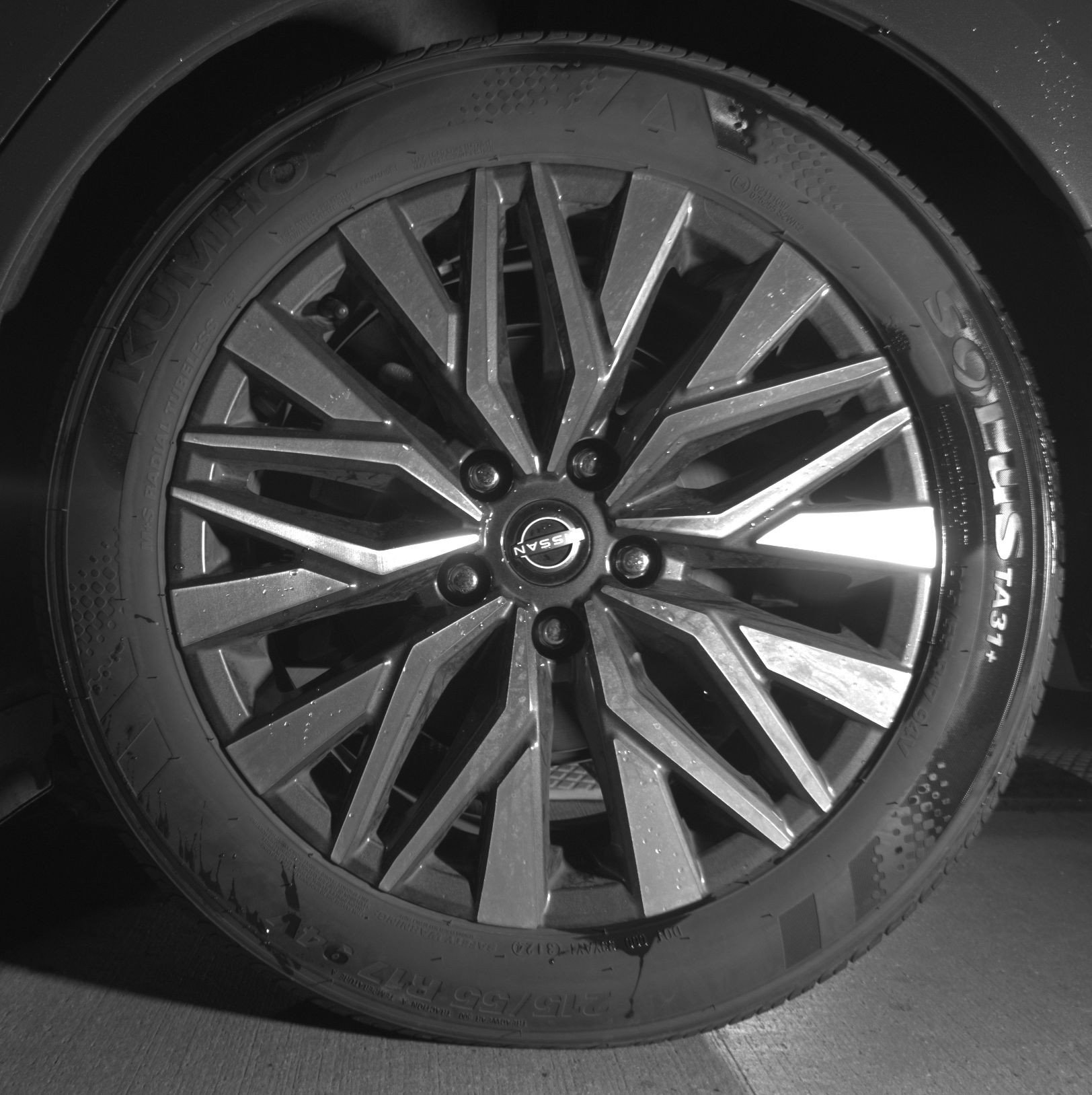 Used 2025 Nissan Altima 2.5 SV FWD image 14