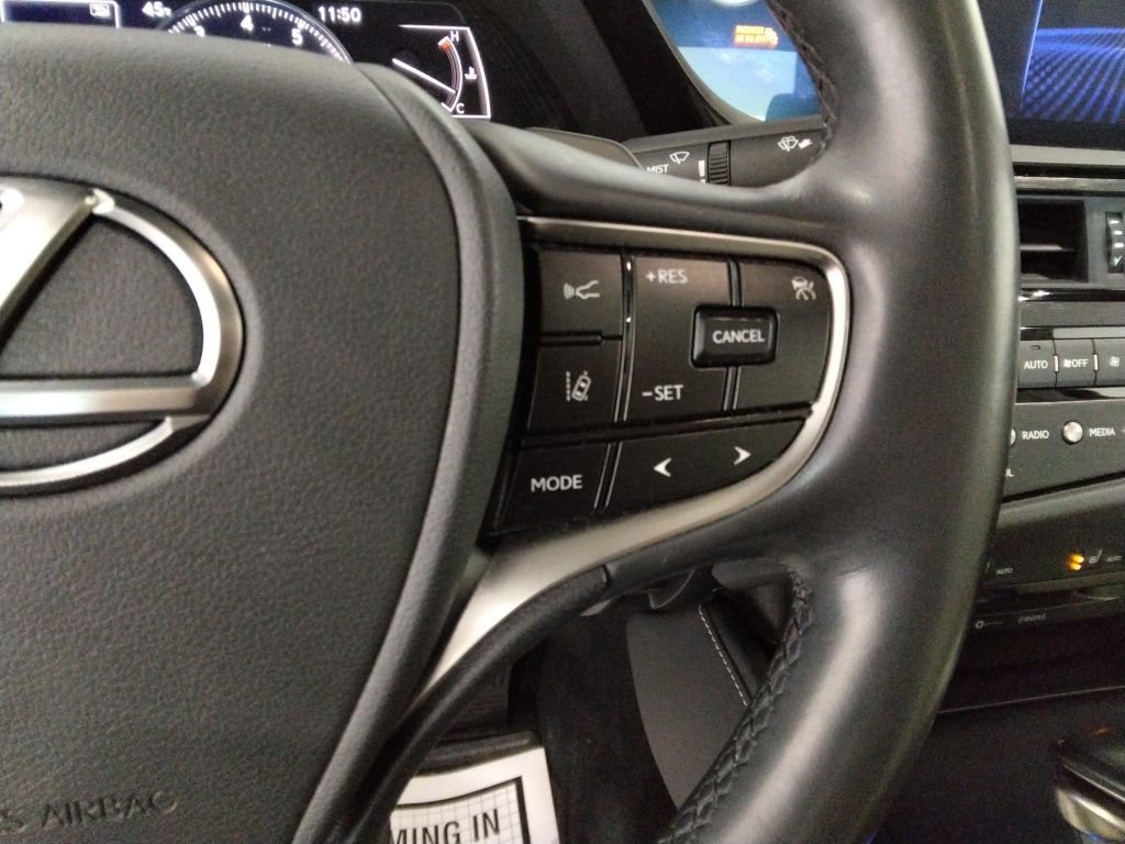 Used 2022 Lexus ES 350 w/ Premium Package image 14