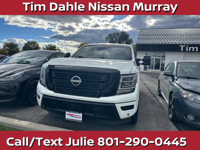 Used 2023 Nissan Titan SV w/ SV Convenience Package AWD/4WD image 5