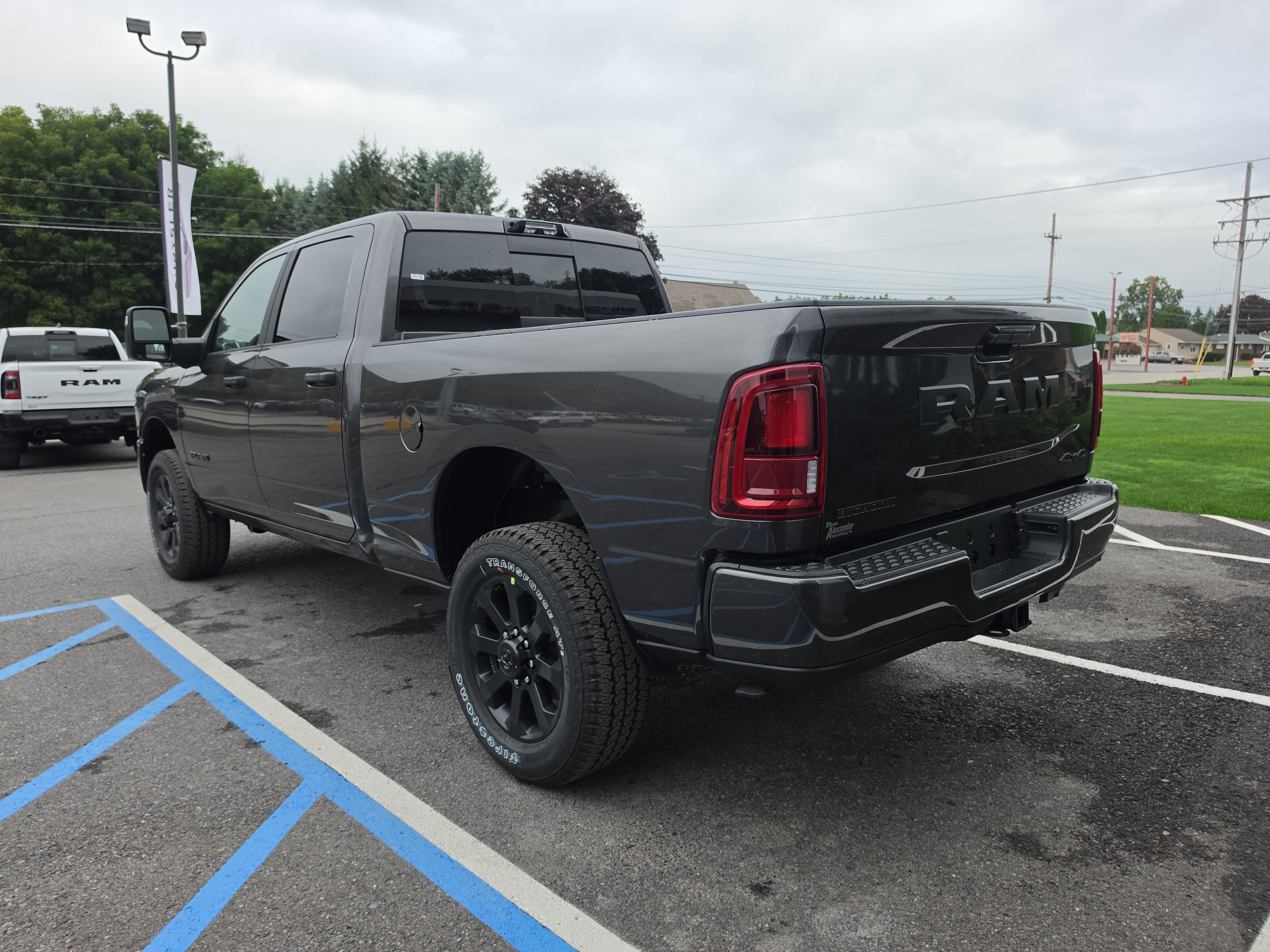 New 2027 RAM 2500 Big Horn AWD/4WD image 6