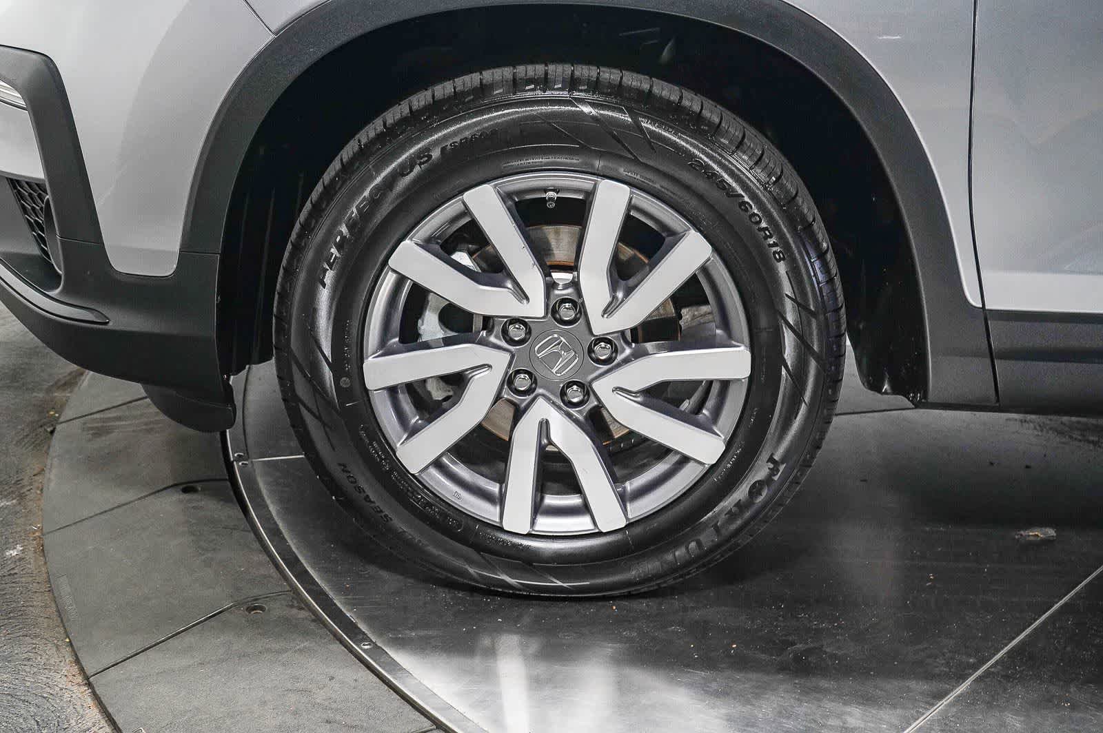 Used 2020 Honda Pilot EX image 9