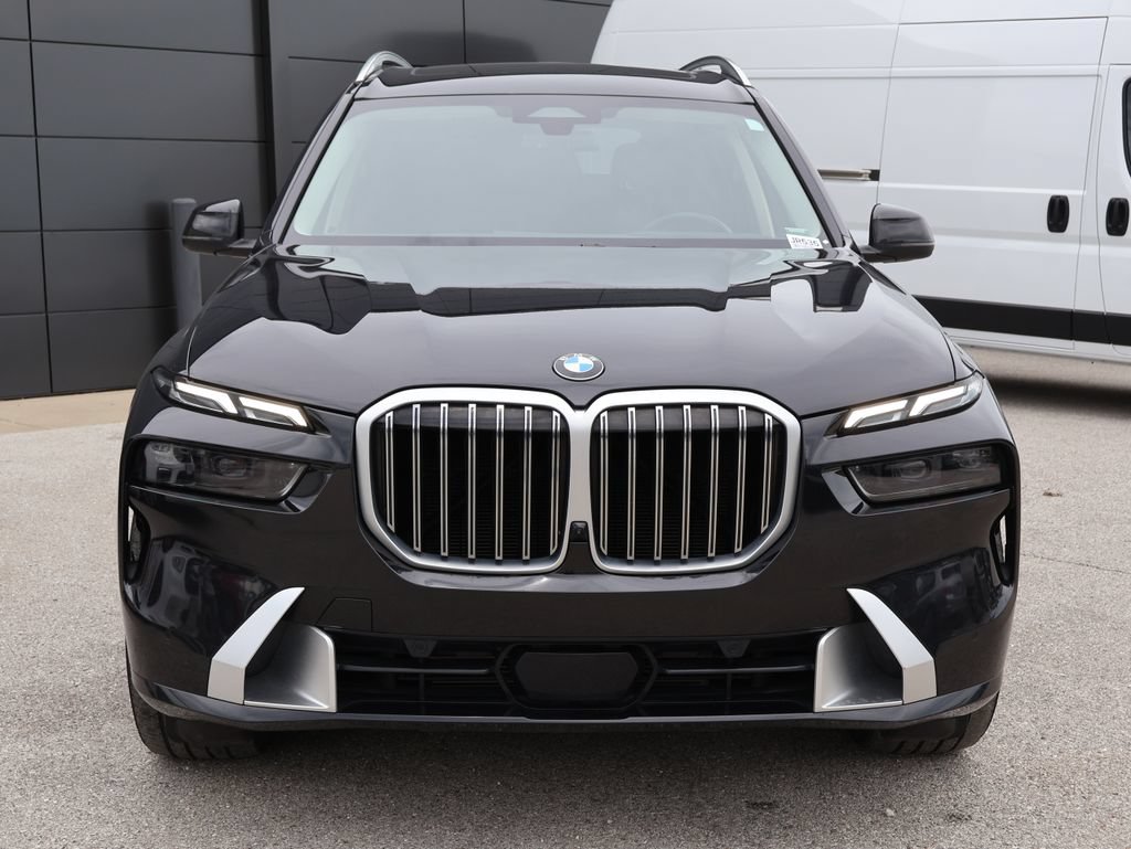 Used 2025 BMW X7 xDrive40i AWD/4WD image 7