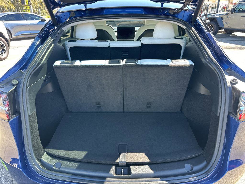 Used 2023 Tesla Model Y Long Range image 33