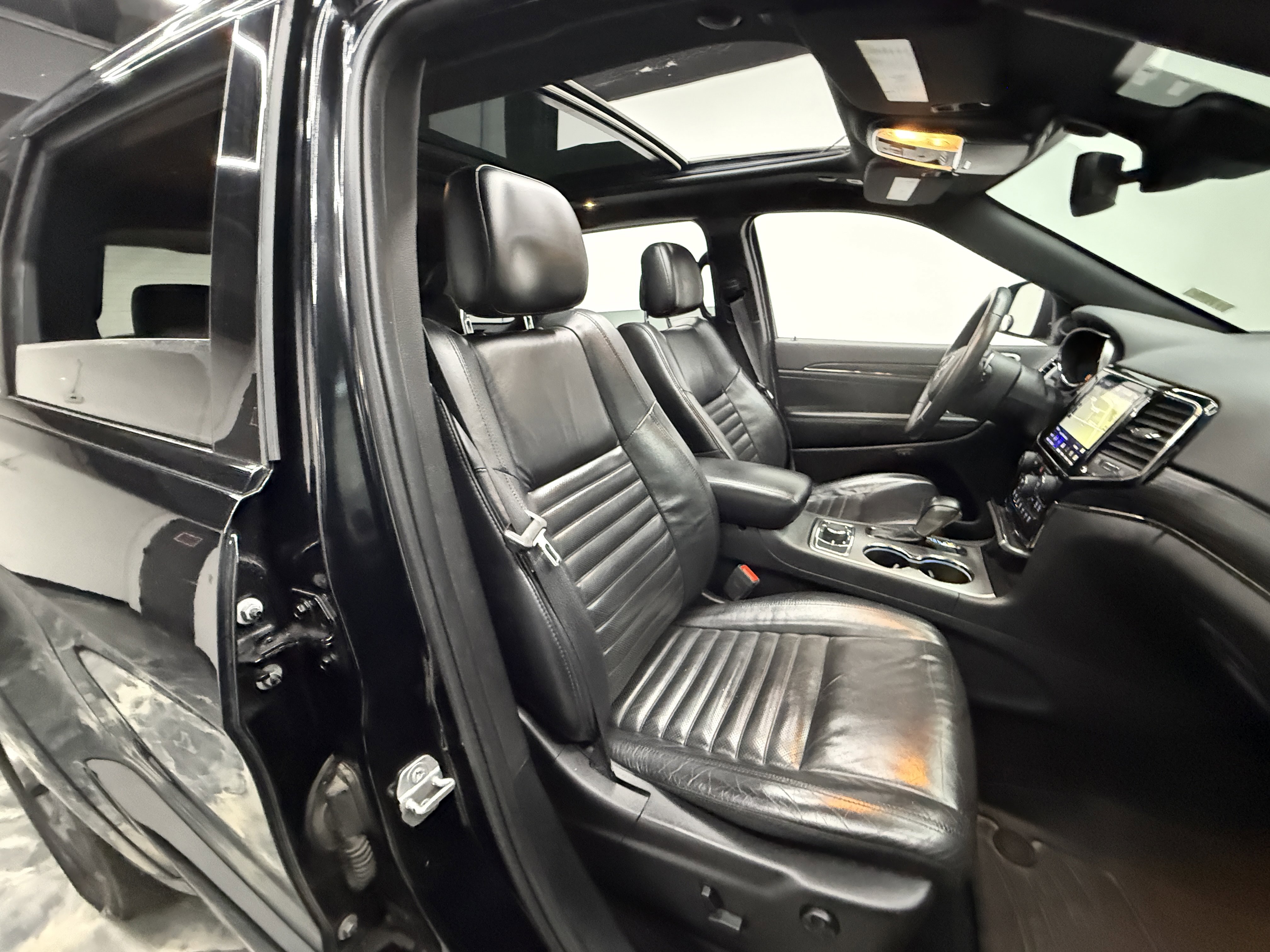 Used 2019 Jeep Grand Cherokee Limited X image 23