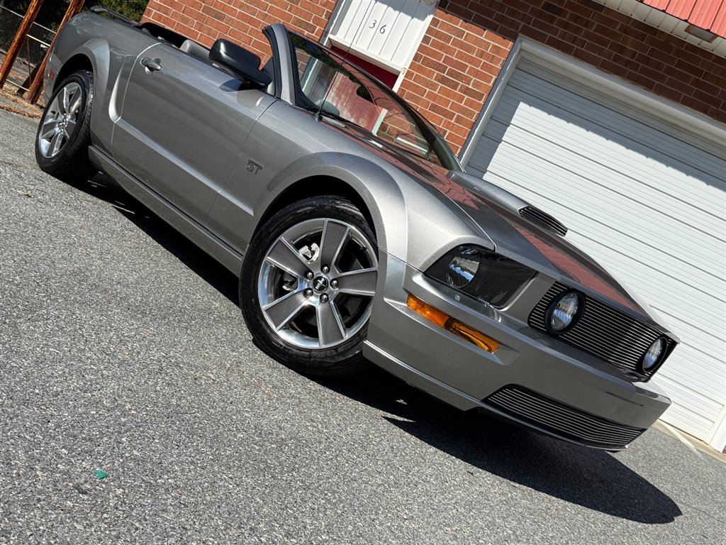 Used 2008 Ford Mustang GT RWD image 31