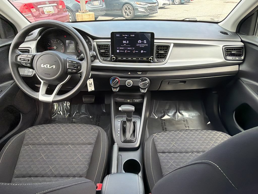 Certified 2022 Kia Rio S FWD image 12