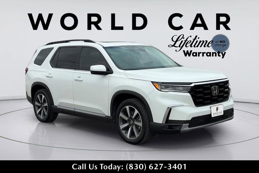 Used 2023 Honda Pilot Touring image 1