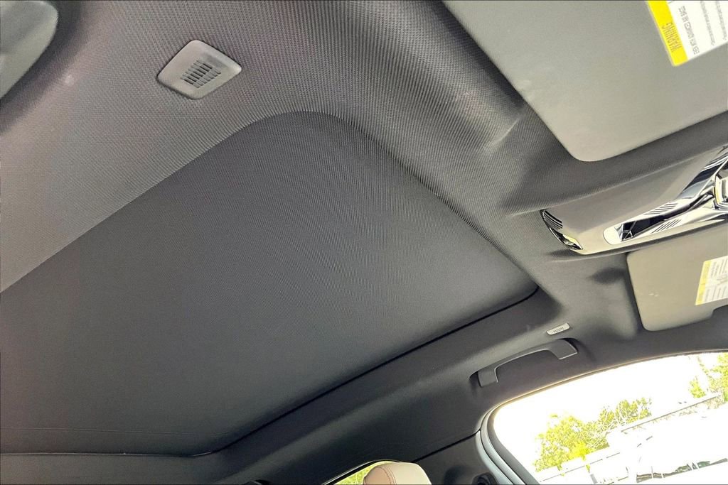 New 2025 BMW X2 xDrive28i w/ Premium Package image 22