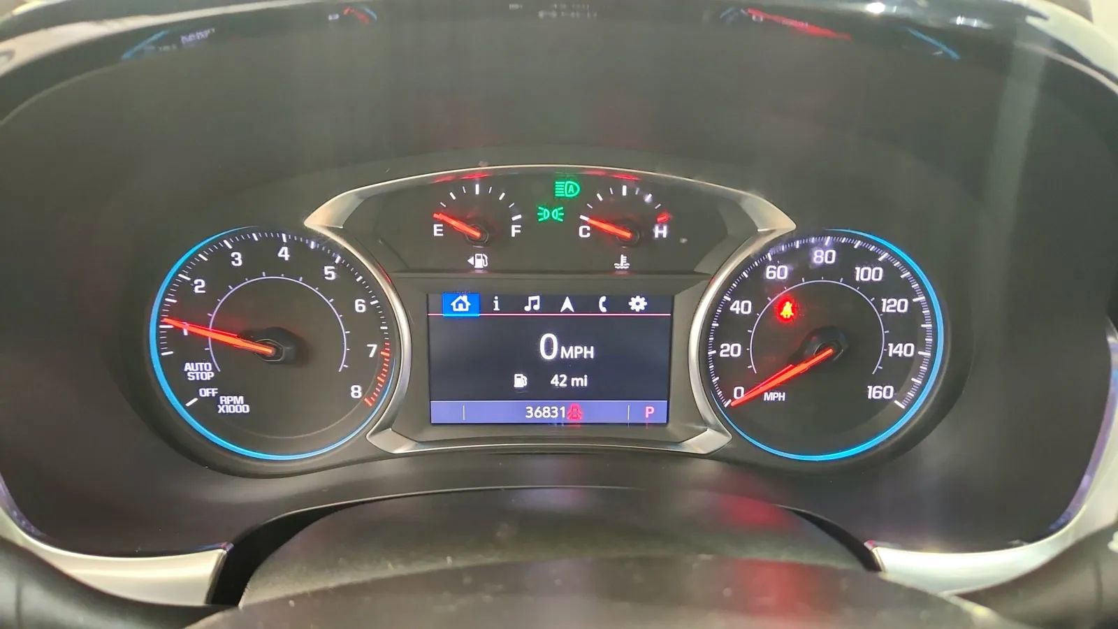 Used 2023 Chevrolet Traverse LT image 25