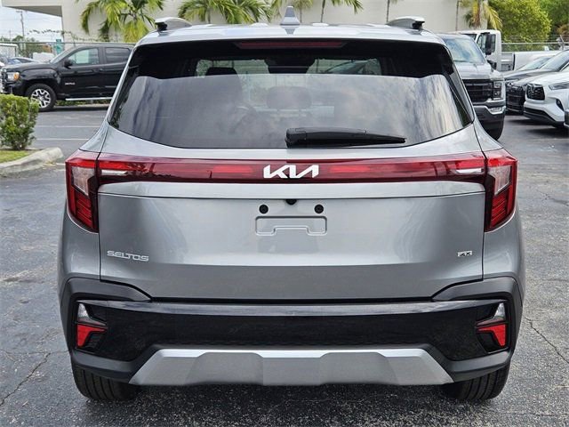 Used 2024 Kia Seltos S image 10
