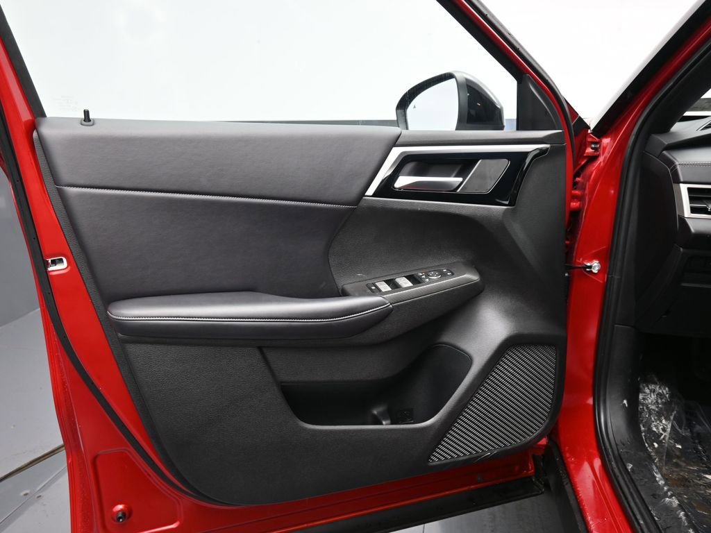 Used 2023 Mitsubishi Outlander SE image 31