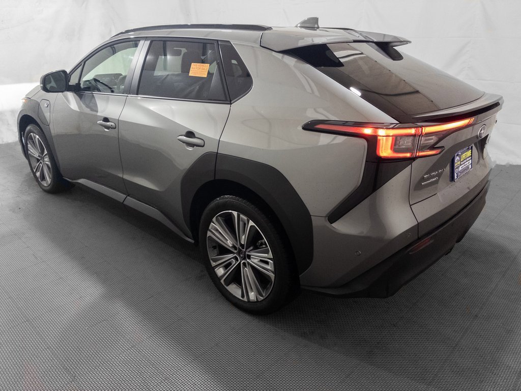 Used 2024 Subaru Solterra Limited image 5