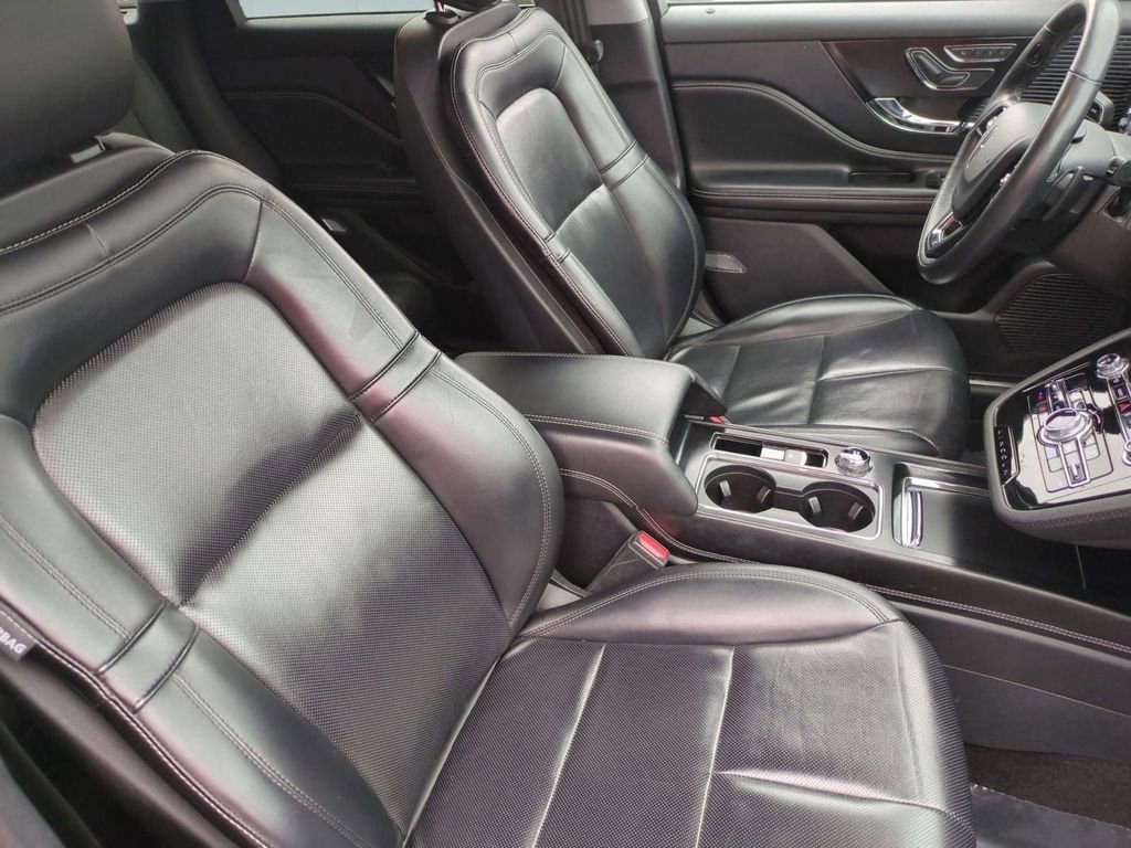 Certified 2021 Lincoln Corsair AWD image 31