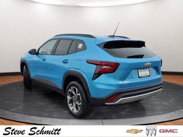 New 2026 Chevrolet Trax LT w/ LT Convenience Package video 3