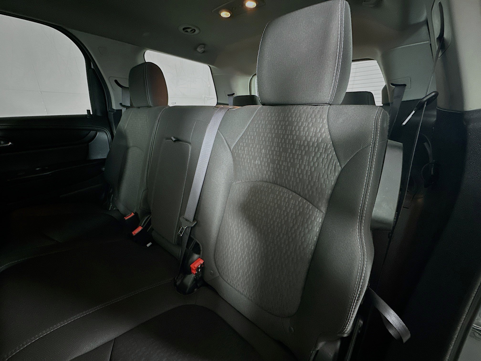 Used 2015 GMC Acadia SLE FWD image 22