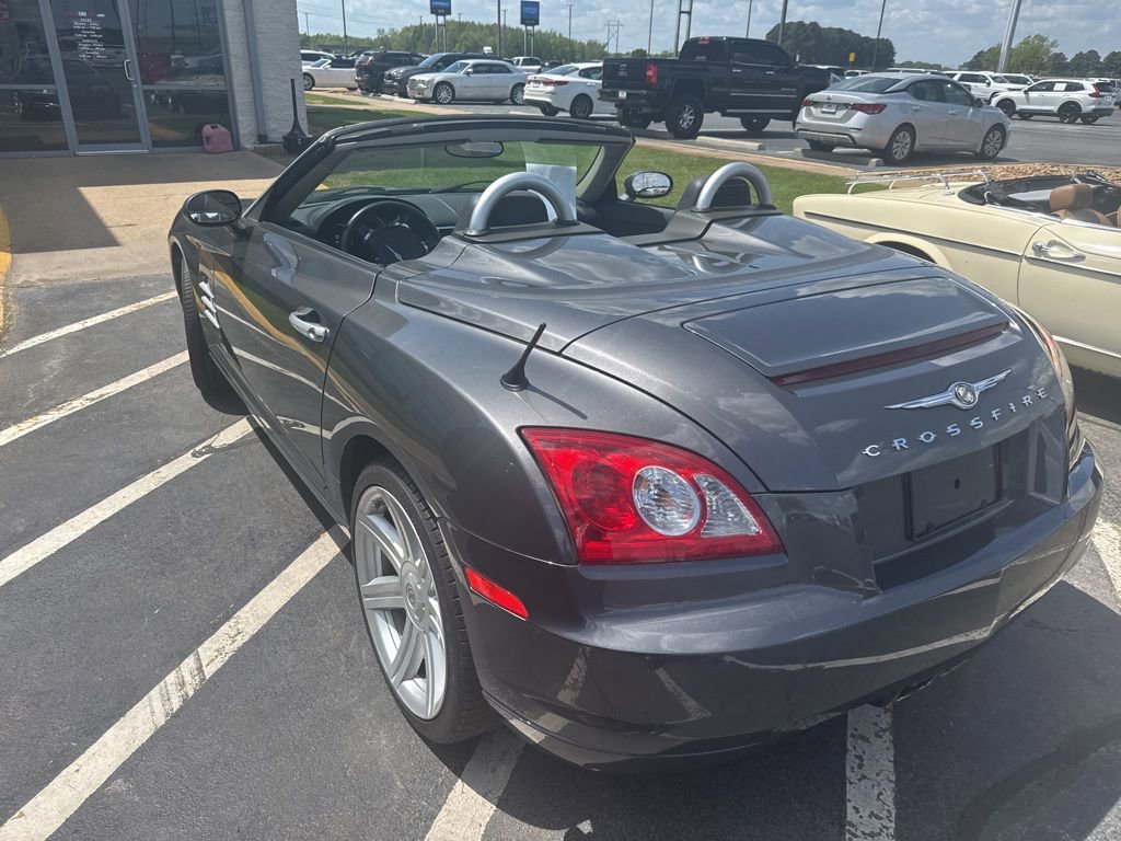Used 2005 Chrysler Crossfire Limited RWD image 2
