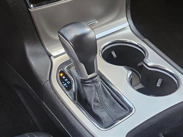 Used 2019 Jeep Grand Cherokee Altitude image 12